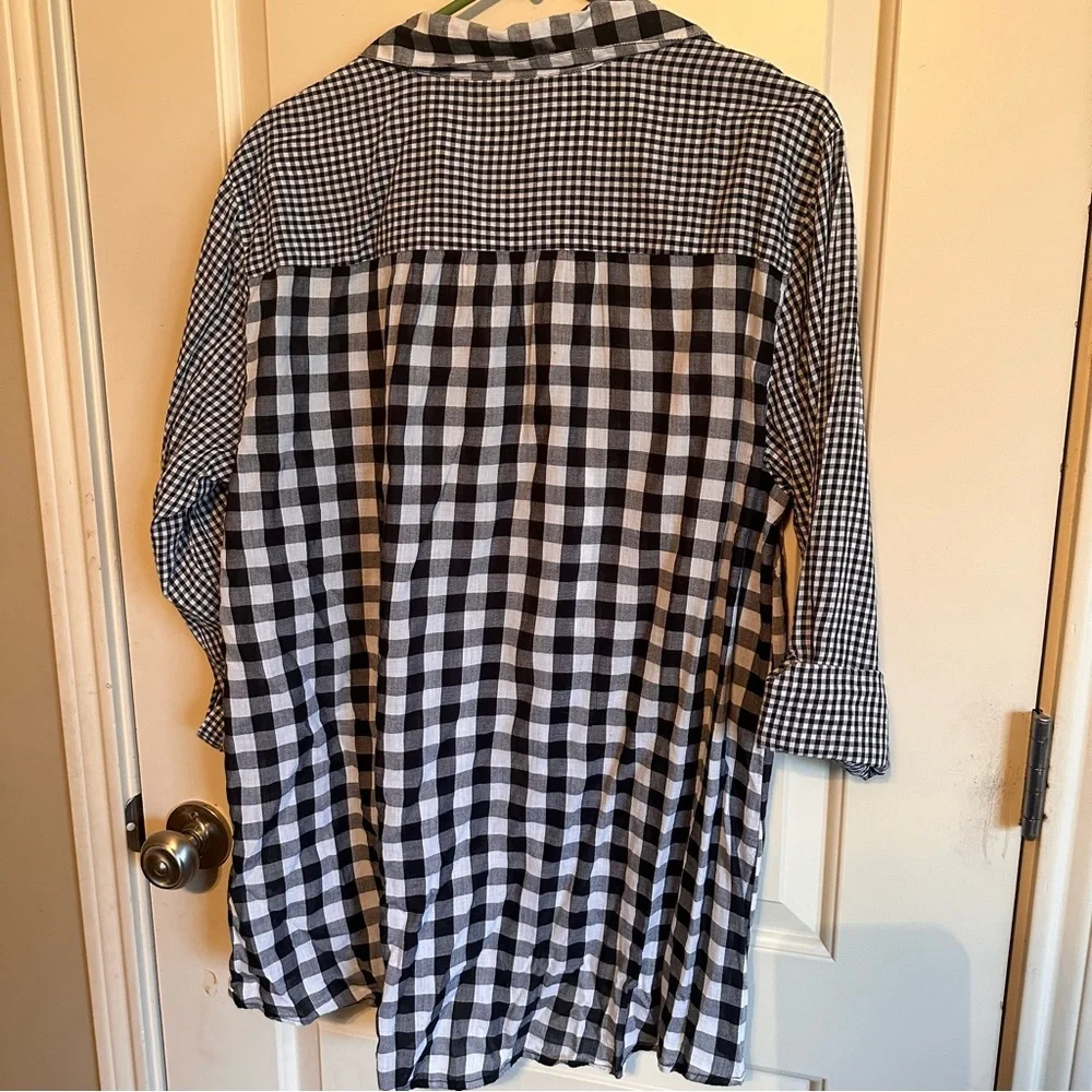 Style & Co XL BLACK & WHITE SHIRT WITH EMBROIDERY - Picture 7 of 8